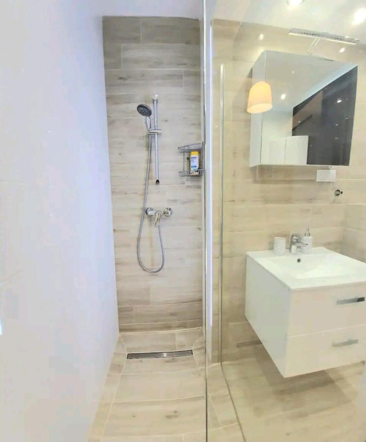 Cracow Novum Apartment Downtown 4 Persons Krasków Εξωτερικό φωτογραφία