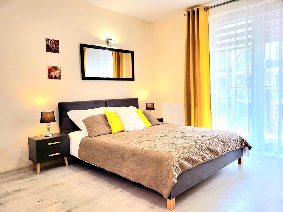 Cracow Novum Apartment Downtown 4 Persons Krasków Εξωτερικό φωτογραφία